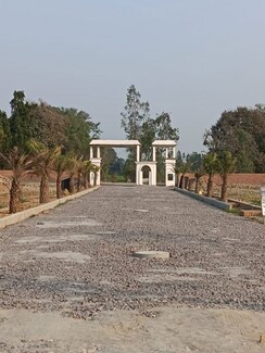 Plot For Sale in Gosainganj