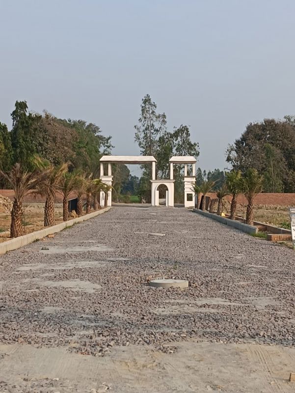 Plot For Sale in Gosainganj