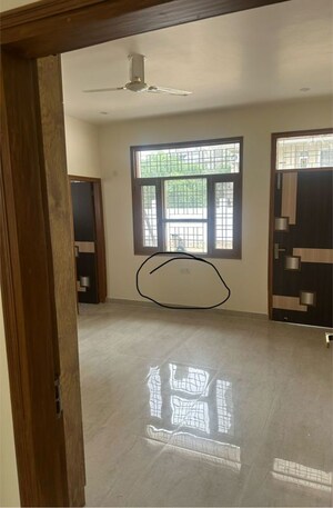 Room in 2 BHK Villa at Ansal API Esencia, Sector 67 – for Rent