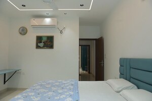 Room in 3.5 BHK Apartment at Prestige Tranquil, Kokapet – for Rent