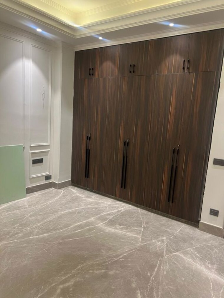 Room, safdarjung enclave 3 Bedroom 2450 Sq.Ft. Builder Floor In Safdarjung Enclave Delhi 10377074