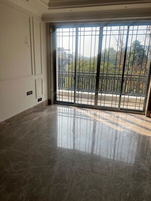 Balcony in 3 BHK Builder Floor at Safdarjung Enclave – for Rent