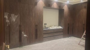 Room in 3 BHK Builder Floor at Safdarjung Enclave – for Rent