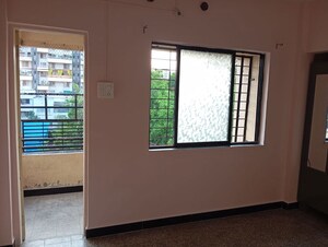 Room in 2 BHK Apartment at Ganesh Nagar – for Rent