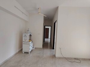 Room in 2 BHK Apartment at Lodha Amara, Kolshet Road – for Rent