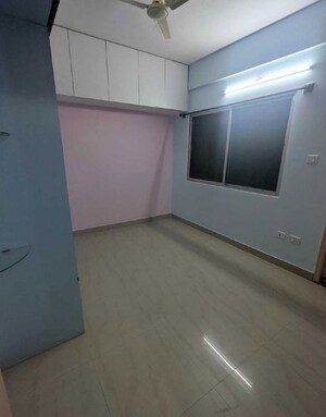 Room in 3 BHK Apartment at Mathura Sapthagiri, Bellandur – for Rent