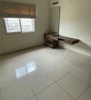Room in 2 BHK Apartment at Prestige Song Of The South, Yelenahalli – for Rent