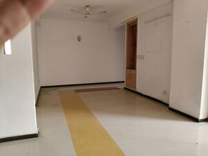 Room in 3 BHK Apartment at Supertech Emerald Court, Sector 93a – for Sale