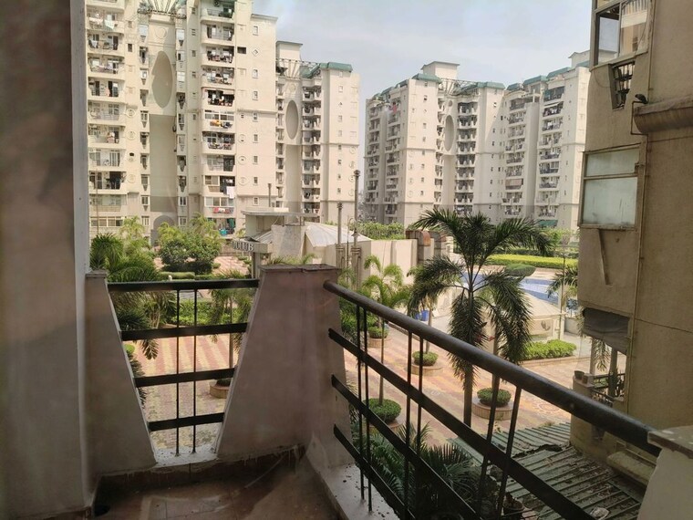 Exterior View, supertech-emerald-court 3 Bedroom 2290 Sq.Ft. Apartment In Sector 93a Noida 10377104