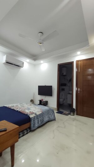 Living Room in 2 BHK Apartment at Saket – for Rent
