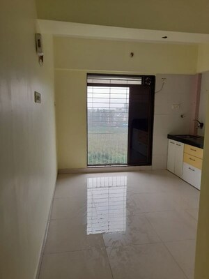 Room in 1 BHK Apartment at Agarwal And Doshi Complex, Vasai West – for Rent
