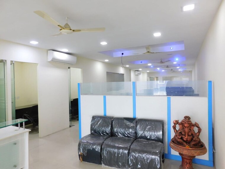 Team Area, madhapur Commercial Office Space 2033 Sq.Ft. In Madhapur Hyderabad 10377135