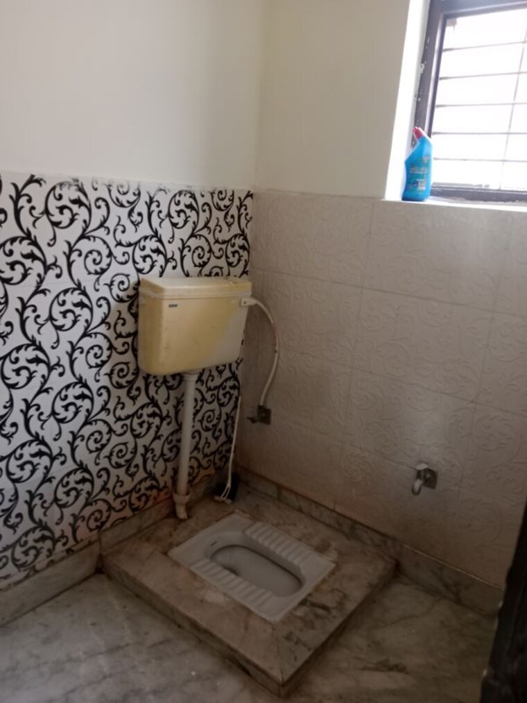 Bathroom, model town 2 Bedroom 852 Sq.Ft. Builder Floor In Model Town Panipat 10377145