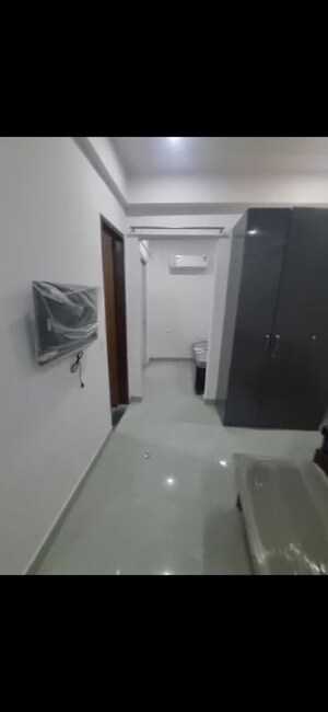 Building Lobby in 1 BHK Builder Floor at Sector 52 – for Rent