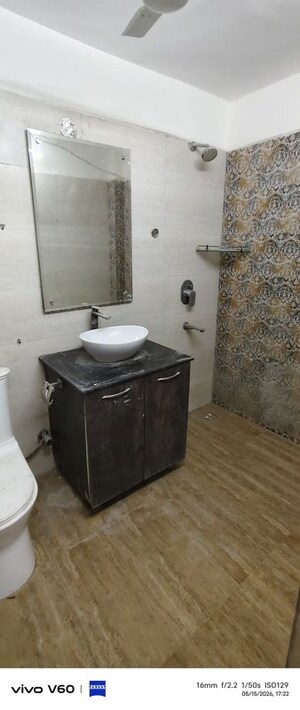 Bathroom in 3.5 BHK Independent House at Sector 40 – for Rent