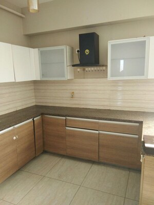 Room in 4 BHK Apartment at ABA Cleo County, Sector 121 – for Rent