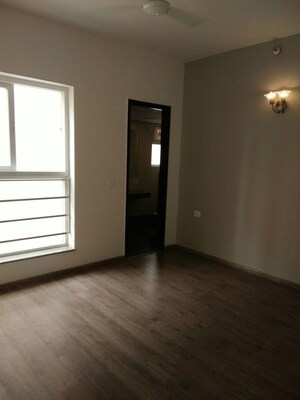 Room in 4 BHK Apartment at ABA Cleo County, Sector 121 – for Rent