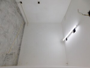 Room in  Showroom at Lower Parel West – for Rent