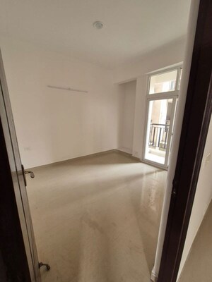 Room in 3 BHK Apartment at Haibatpur – for Sale