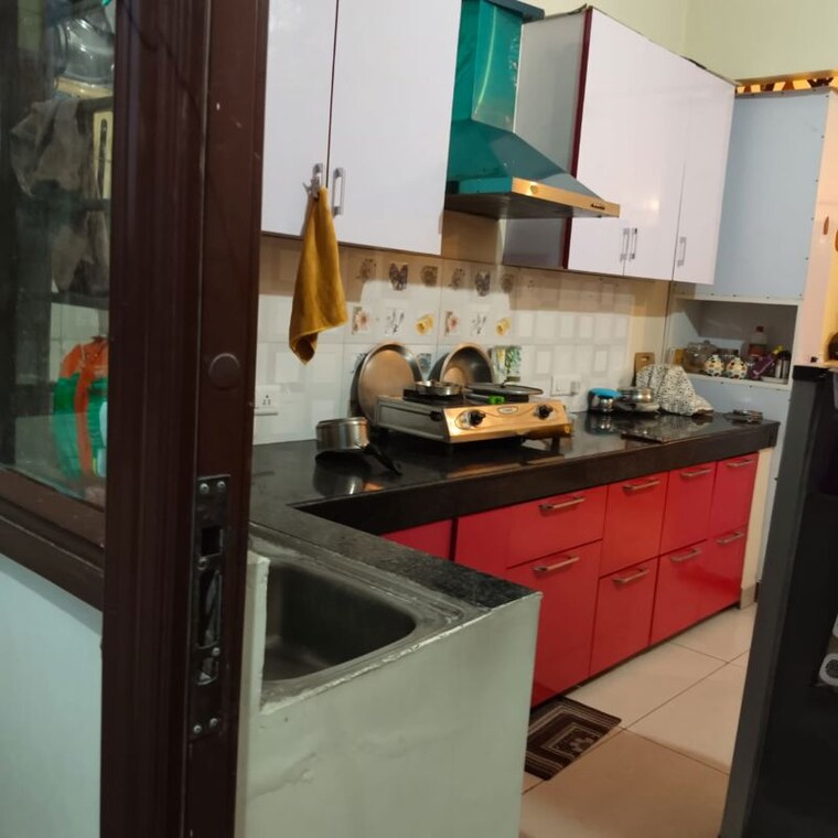 Kitchen, guru-nanak-enclave 2 Bedroom 100 Sq.Ft. Builder Floor In Dhakoli Zirakpur 10377202