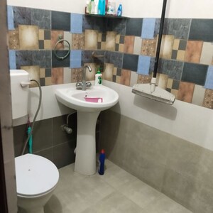 Team Area in 2 BHK Builder Floor at Guru Nanak Enclave, Dhakoli – for Sale