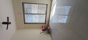 Room in 2 BHK Apartment at Swastik Tulip, Vikhroli East – for Sale