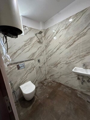 Bathroom in Studio Builder Floor at Sector 51 – for Rent