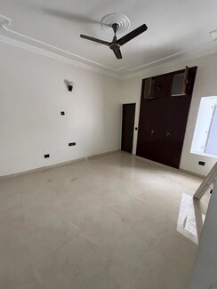 3 BHK + Pooja Room Builder Floor For Rent in RWA Apartments Sector 47