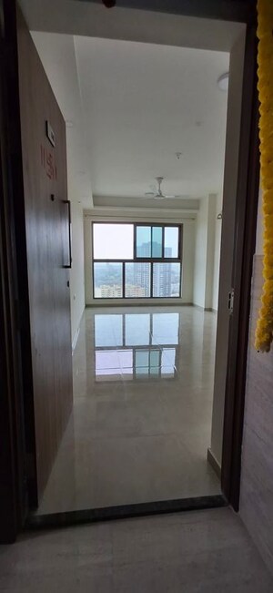Room in 2 BHK Apartment at Raj Infinia, Malad West – for Rent