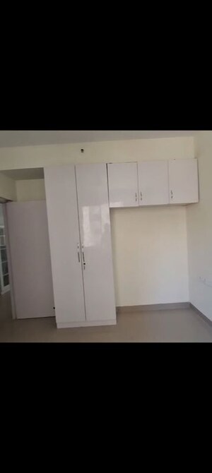 Room in 4 BHK Apartment at SARE Petioles, Sector 92 – for Rent