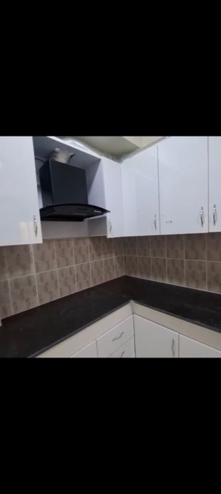 Kitchen, sare-petioles 4 Bedroom 2360 Sq.Ft. Apartment In Sector 92 Gurgaon 10354245
