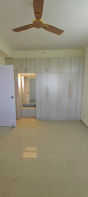 Room in 4 BHK Apartment at SARE Petioles, Sector 92 – for Rent