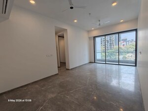 Room in 3 BHK Apartment at Prestige Jasdan Classic, Mahalaxmi – for Rent