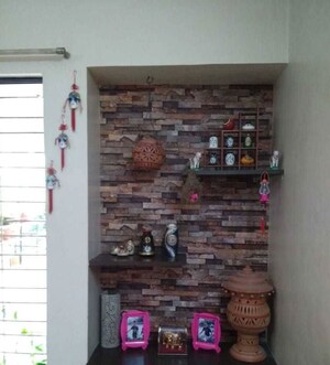  2 BHK Apartment at Pragati Apartments Dahanukar Colony, Dahanukar Colony – for Rent