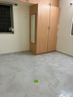 Room in 2 BHK Apartment at Jeevanadi Magnus, Murugesh Palya – for Rent