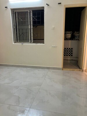 Room in 2 BHK Apartment at Jeevanadi Magnus, Murugesh Palya – for Rent