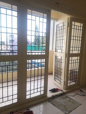 Room in 3 BHK Builder Floor at Cv Raman Nagar – for Sale