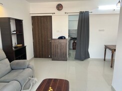 2 BHK Apartment For Rent in Roshan Milestone