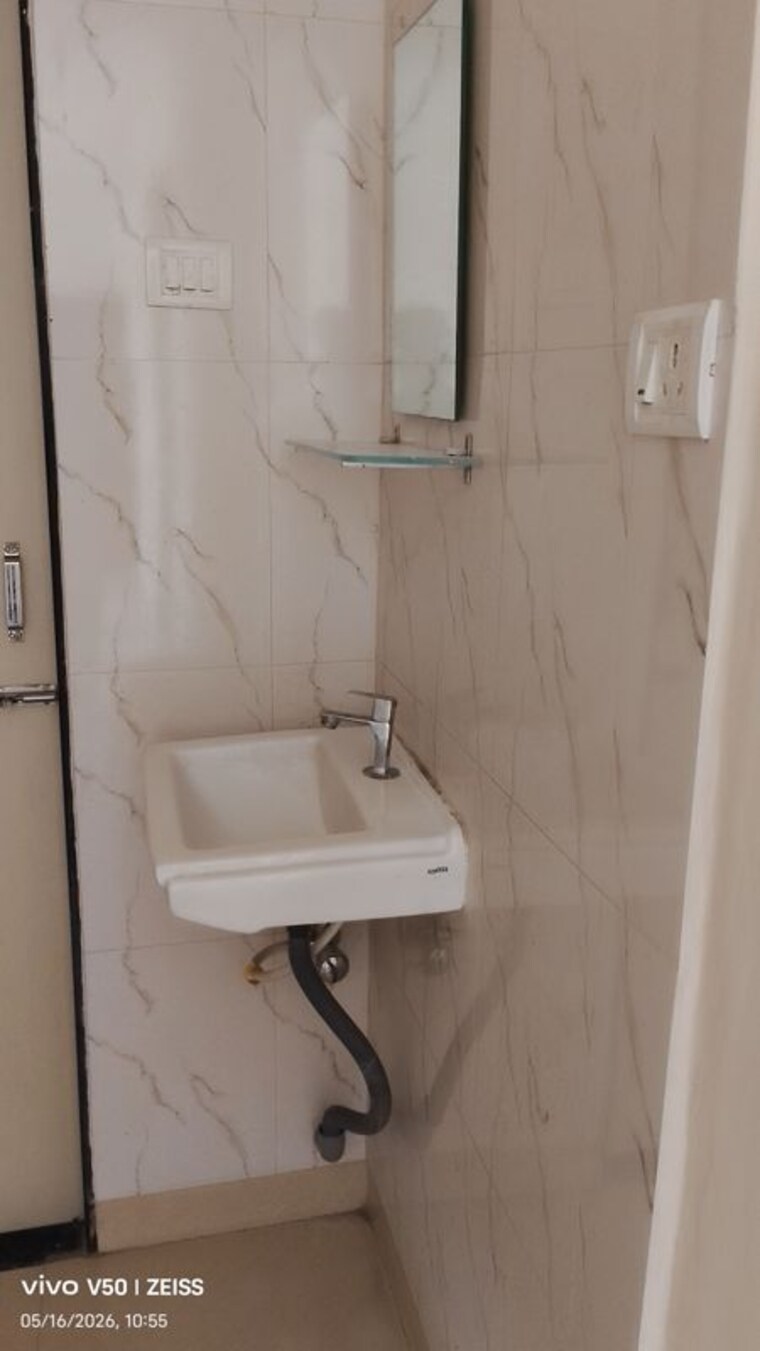 Bathroom, jimmy-tower-crystal 2 Bedroom 950 Sq.Ft. Apartment In Kopar Khairane Navi Mumbai 10377366
