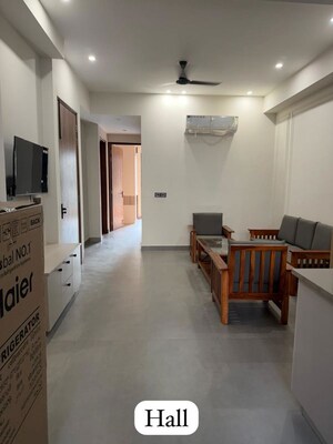 Living Room in 3 BHK Builder Floor at Sector 43 – for Rent