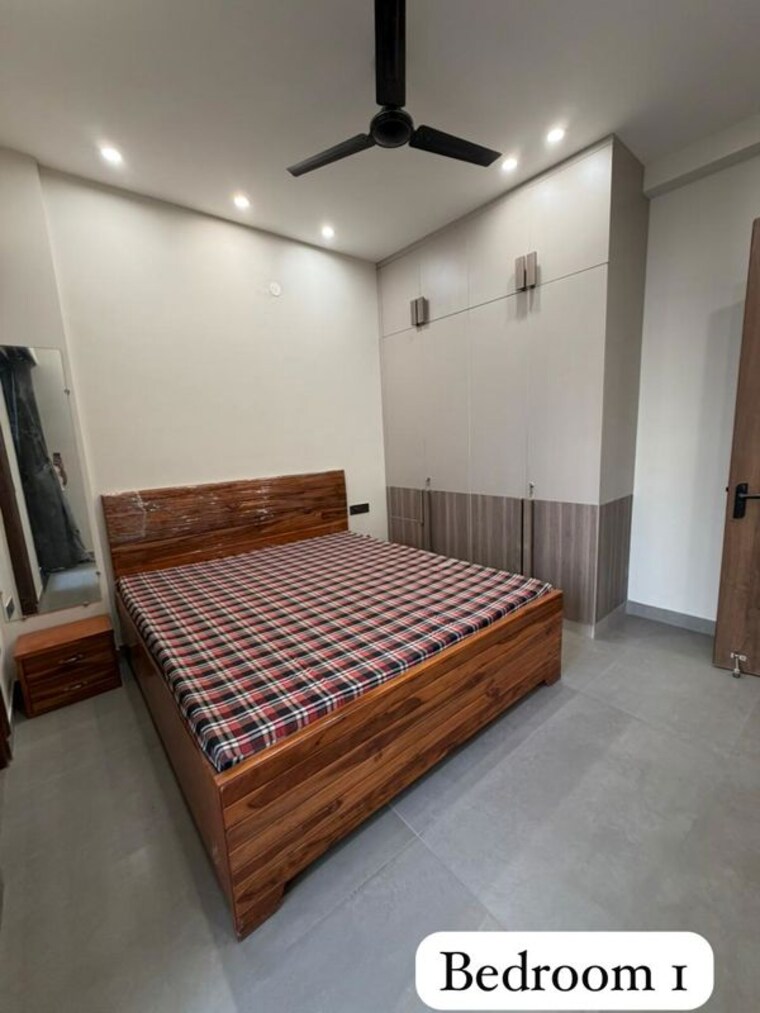 Bedroom, sector 43 3 Bedroom 215 Sq.Yd. Builder Floor In Sector 43 Gurgaon 10377373