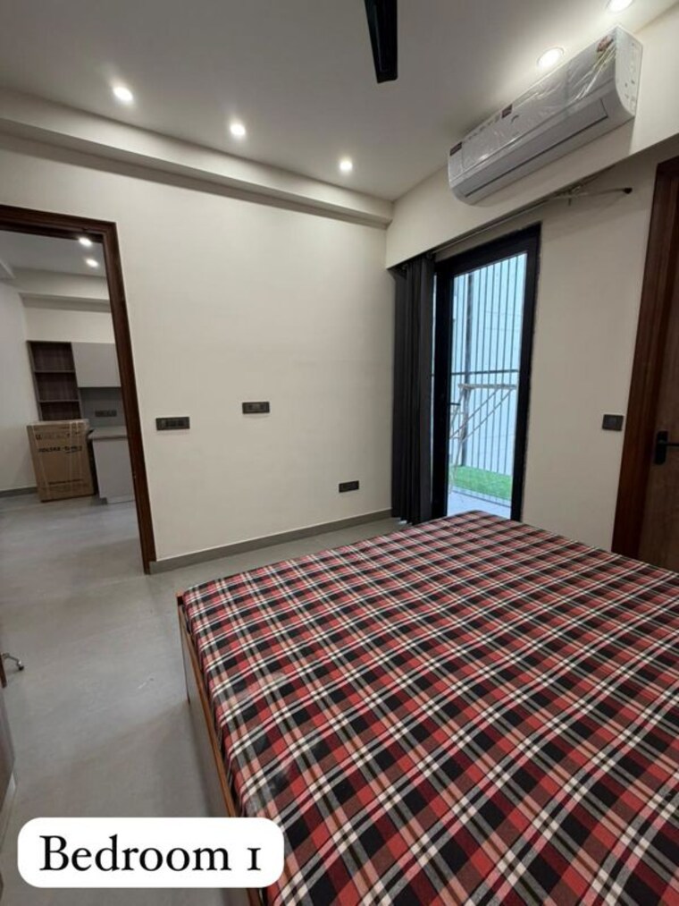 Bedroom, sector 43 3 Bedroom 215 Sq.Yd. Builder Floor In Sector 43 Gurgaon 10377373