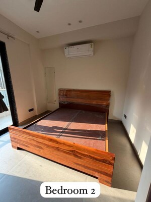 Bedroom in 3 BHK Builder Floor at Sector 43 – for Rent