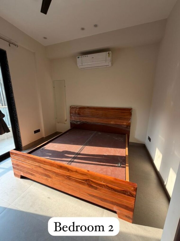 Bedroom, sector 43 3 Bedroom 215 Sq.Yd. Builder Floor In Sector 43 Gurgaon 10377373
