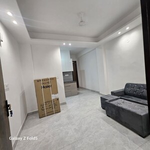 Living Room in 1 BHK Apartment at Sainik Farm – for Rent