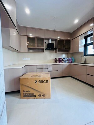 Kitchen in 3 BHK Builder Floor at Sector 42 – for Rent