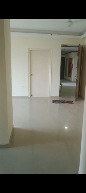 Room in 3 BHK Apartment at MCC Signature Heights, Raj Nagar Extension – for Rent