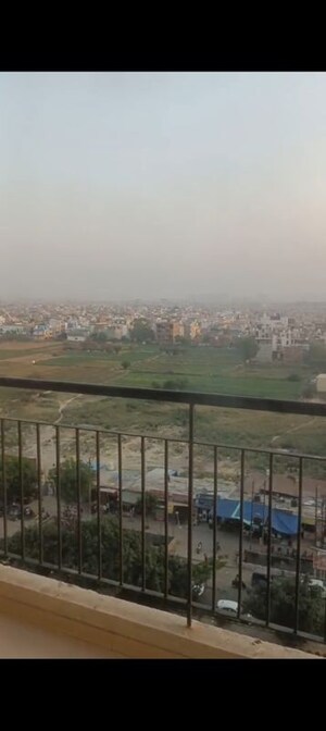 Plot Area in 3 BHK Apartment at MCC Signature Heights, Raj Nagar Extension – for Rent