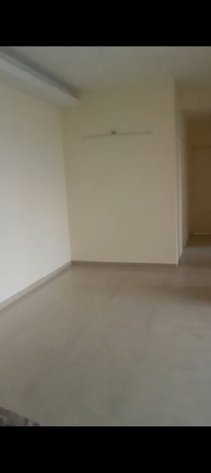 Room in 3 BHK Apartment at MCC Signature Heights, Raj Nagar Extension – for Rent