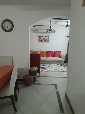 Team Area in 3 BHK Apartment at Tarika CGHS, Sector 43 – for Rent